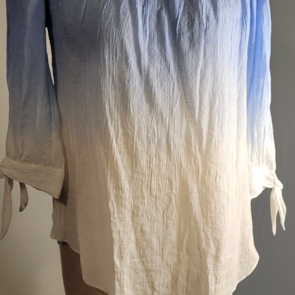 A. Byer Off Shoulder Ombré Blouse 3/4 Sleeves Lightweight Blue White Size XLarge - Picture 6 of 11